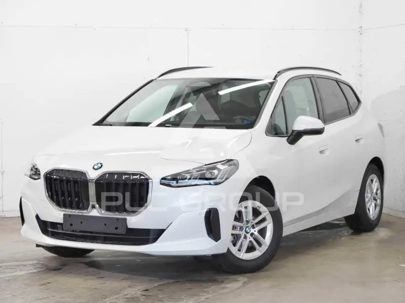 2025 BMW 218