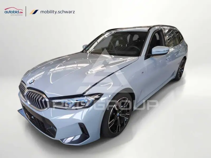 2025 BMW 320
