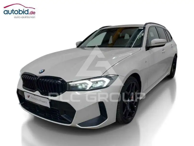 2025 BMW 320