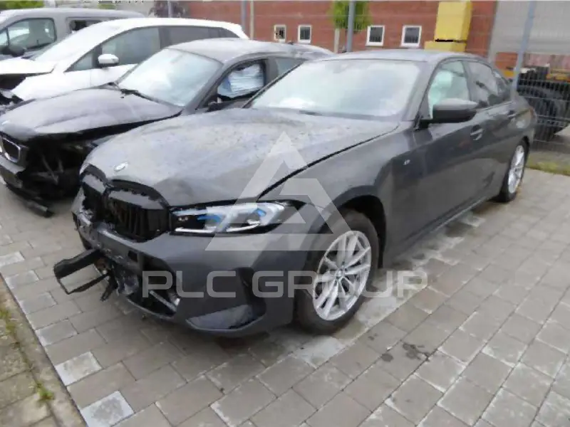 2025 BMW 320