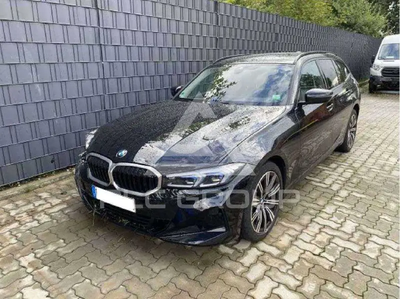 2025 BMW 320