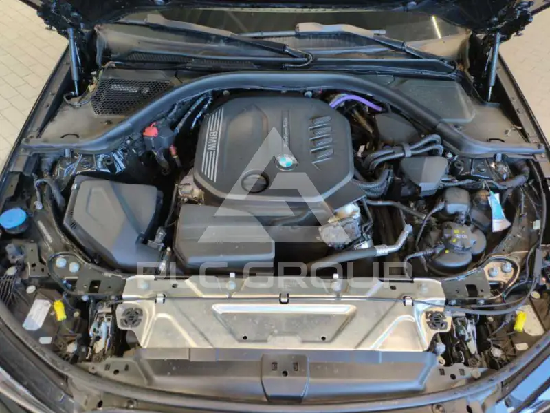 2025 BMW 320