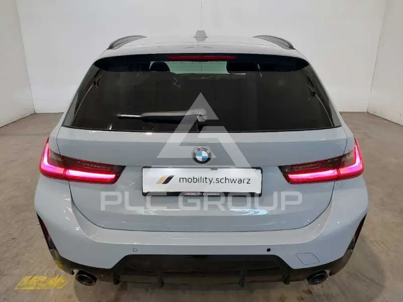 2025 BMW 320
