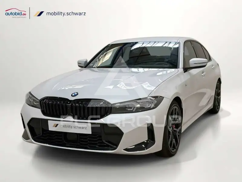 2025 BMW 320