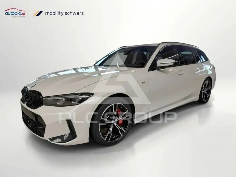 2025 BMW 320