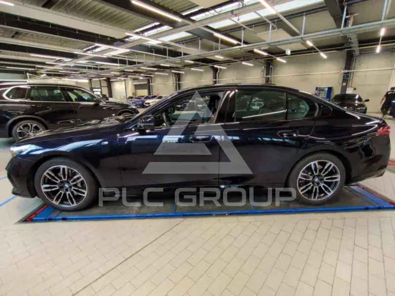 2025 BMW 540