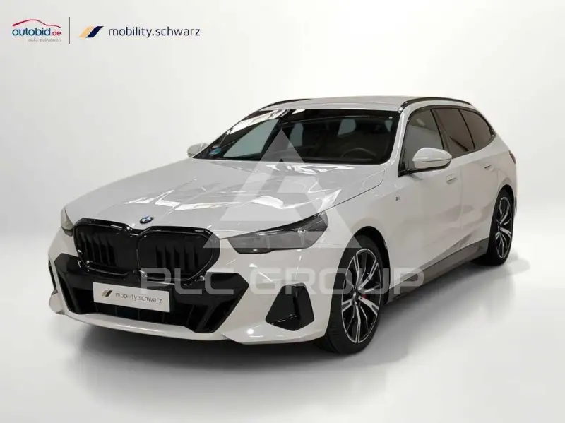 2025 BMW 540