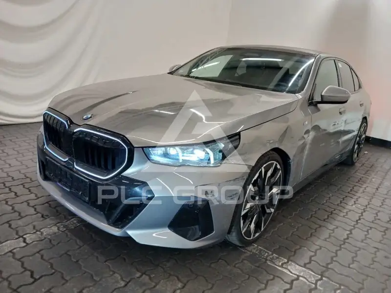 2025 BMW 540