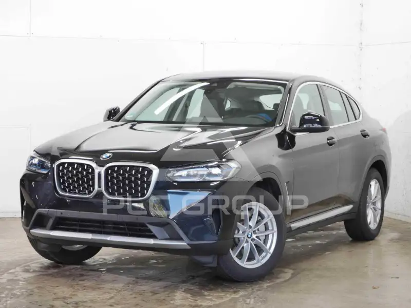 2025 BMW X4