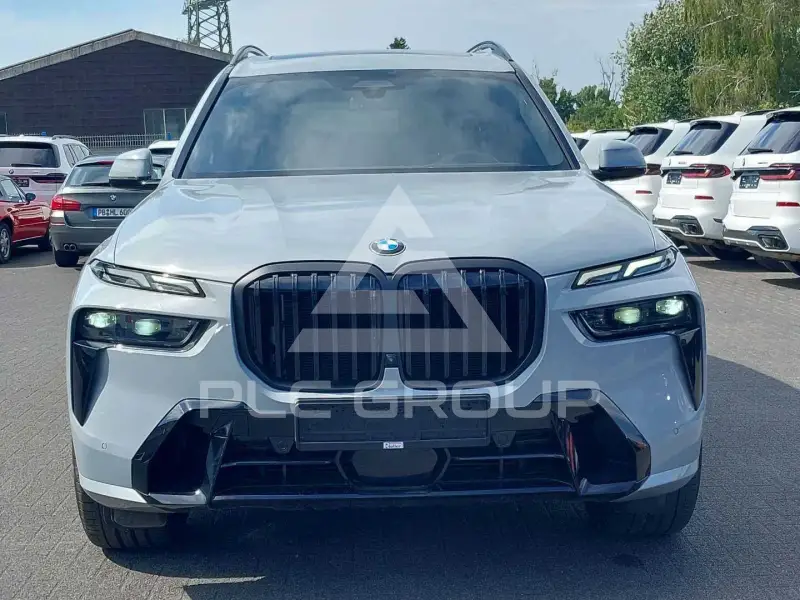 2025 BMW X7