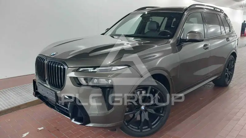 2025 BMW X7