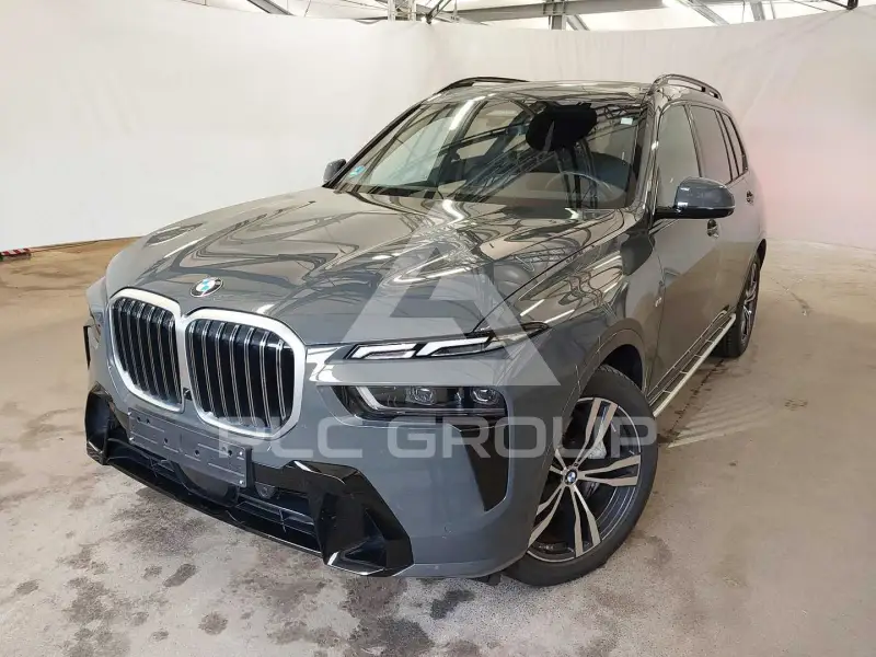 2025 BMW X7