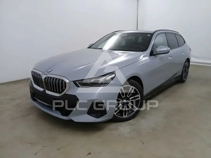 2025 BMW 520