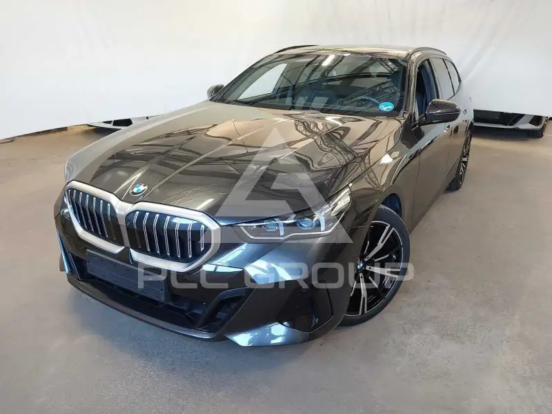 2025 BMW 520