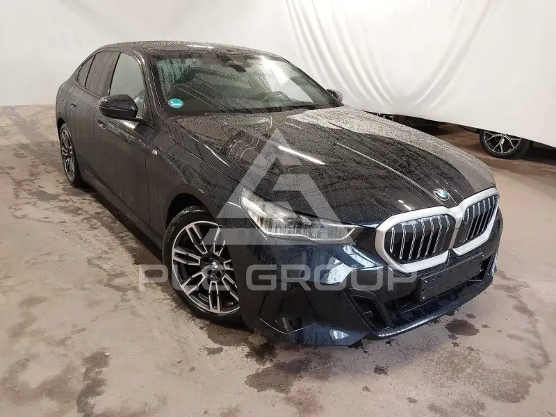 2025 BMW 520