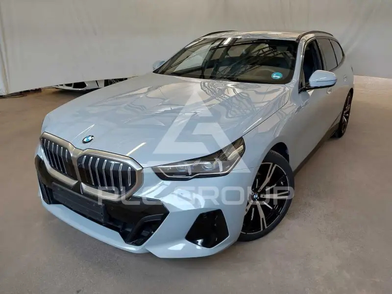 2025 BMW 520