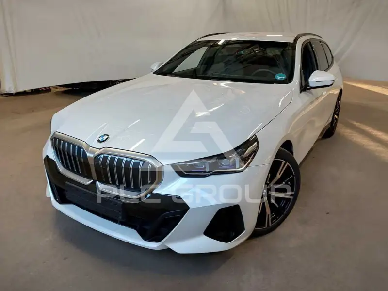 2025 BMW 520