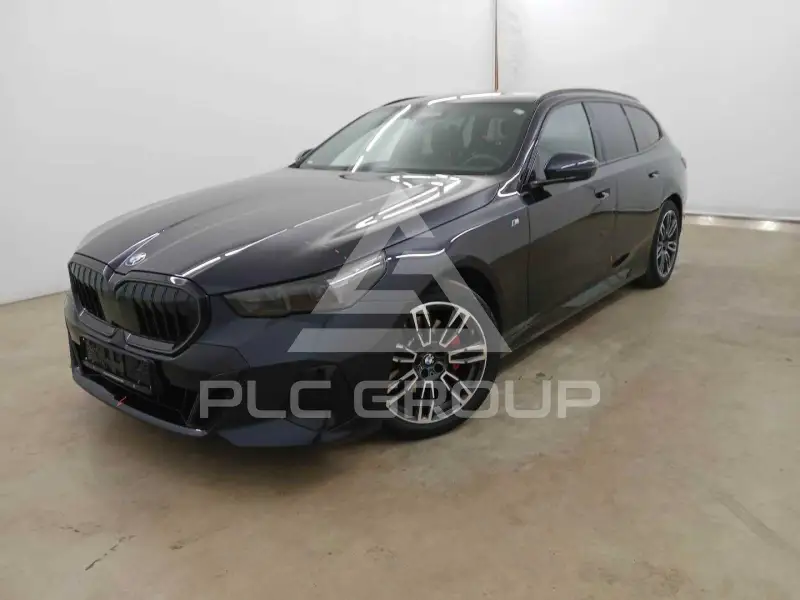 2025 BMW 520