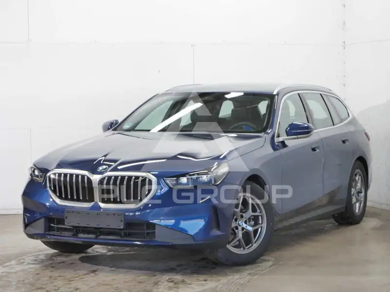 2025 BMW 520