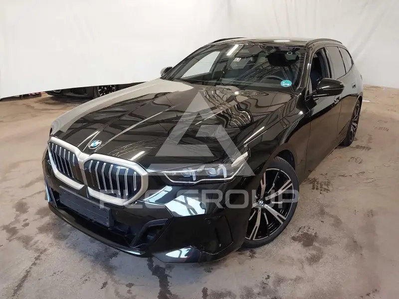 2025 BMW 520