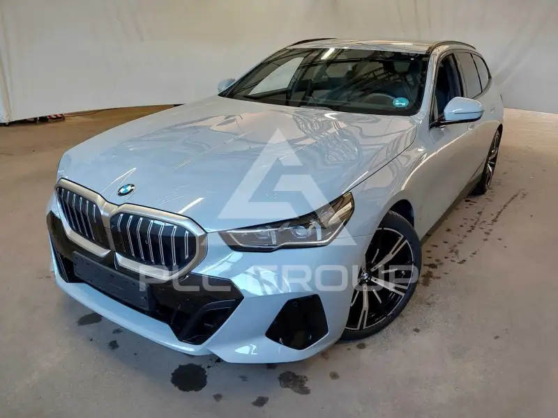2025 BMW 520