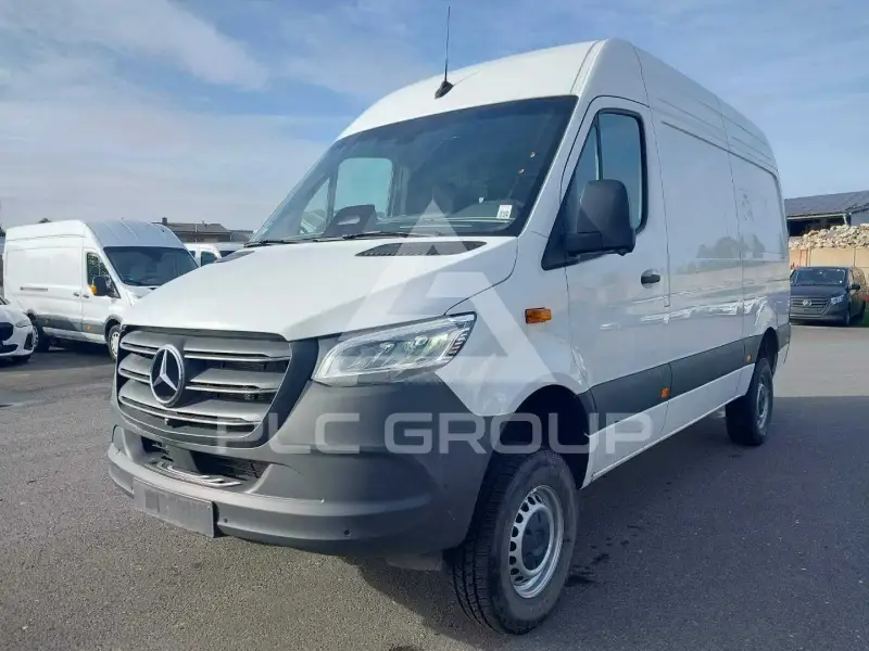 2025 Mercedes Benz Sprinter