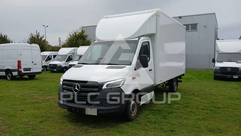 2025 Mercedes Benz Sprinter