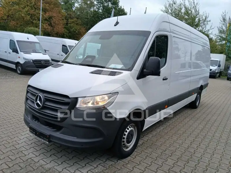 2025 Mercedes Benz Sprinter