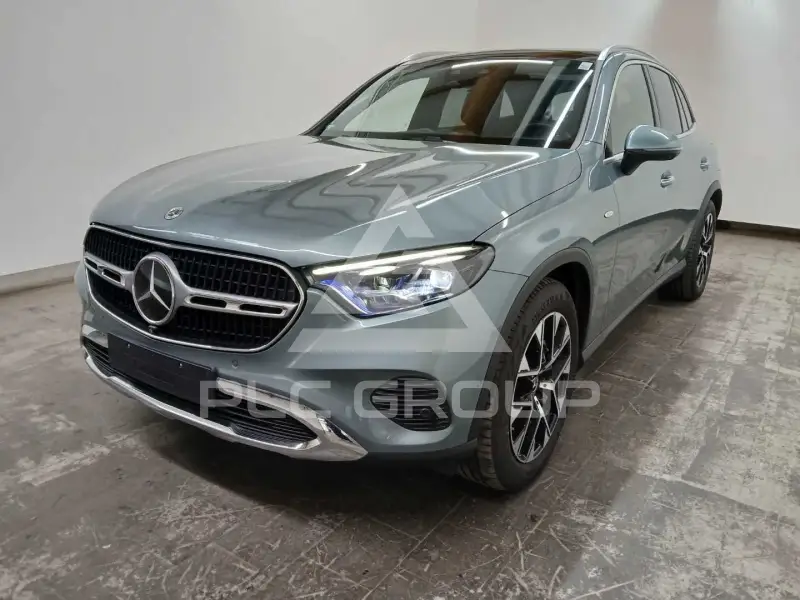 2025 Mercedes Benz GLC 300