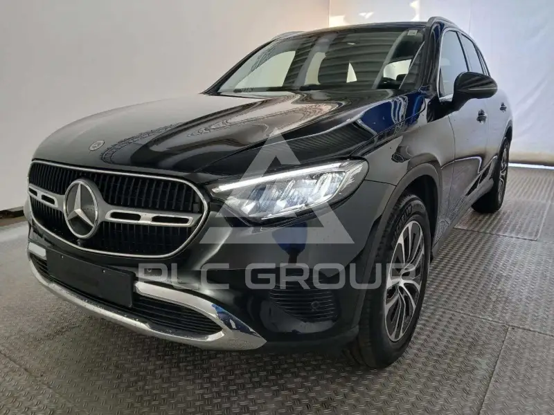 2025 Mercedes Benz GLC 200