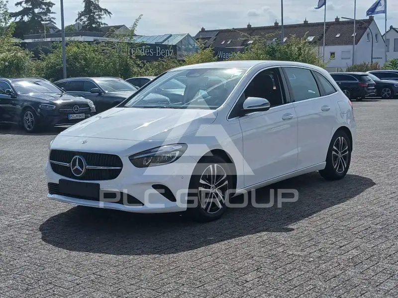 2025 Mercedes Benz B 220