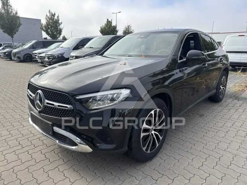 2025 Mercedes Benz GLC 220