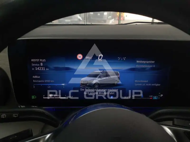 2025 Mercedes Benz V 300