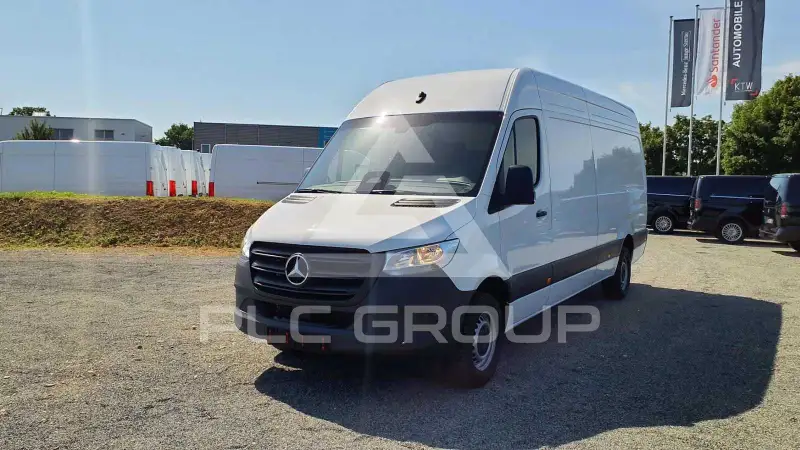 2025 Mercedes Benz Sprinter