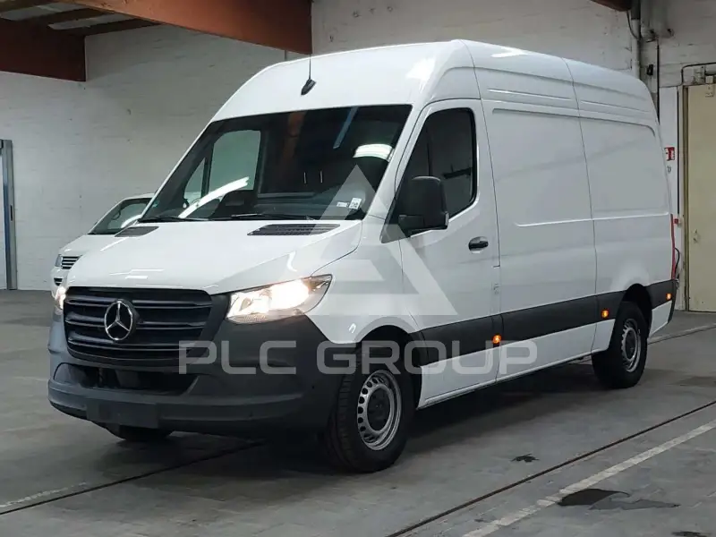 2025 Mercedes Benz Sprinter