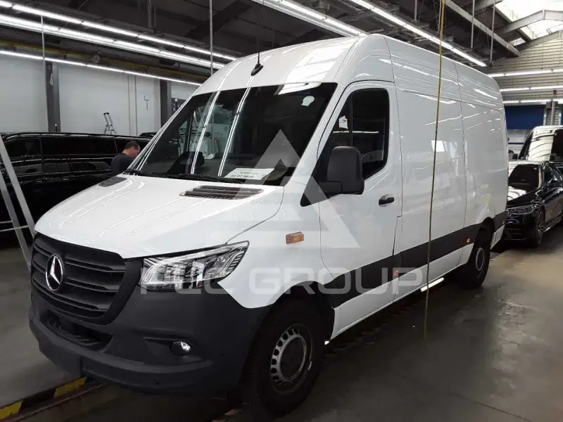 2025 Mercedes Benz Sprinter