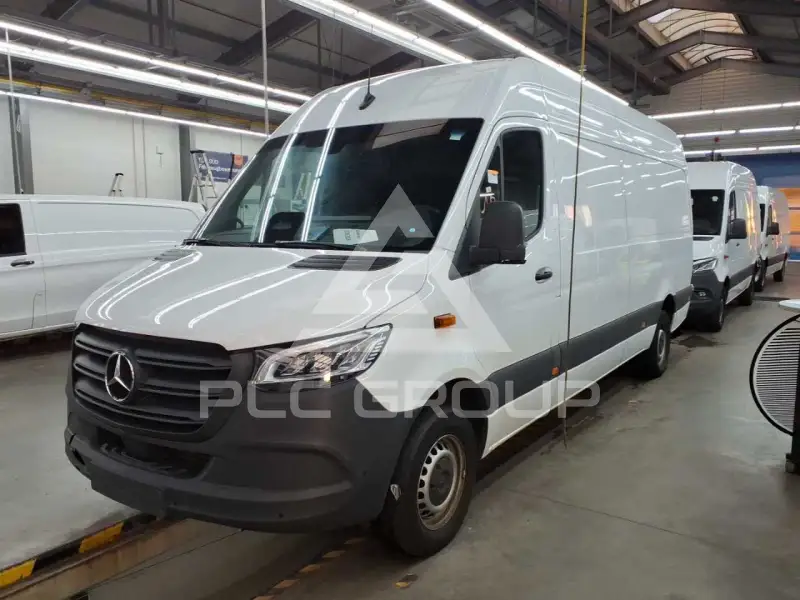 2025 Mercedes Benz Sprinter
