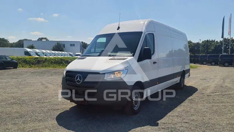 2025 Mercedes Benz Sprinter