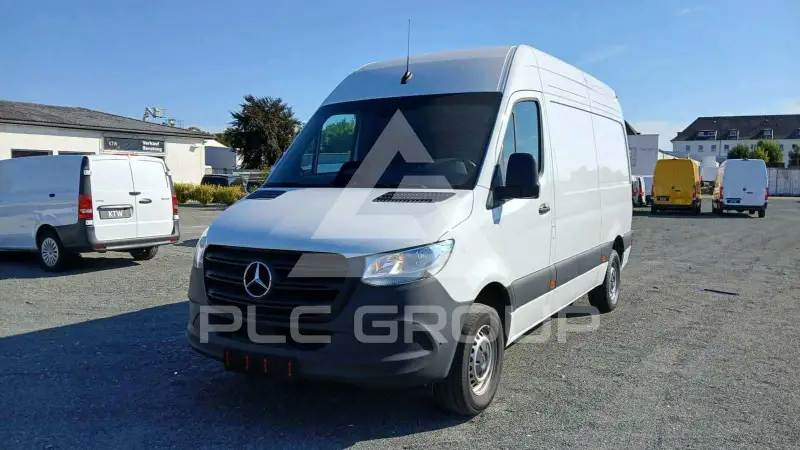 2025 Mercedes Benz Sprinter