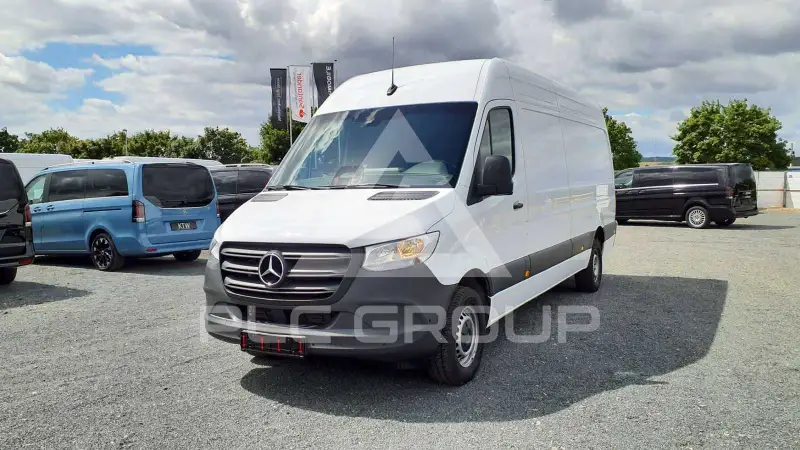 2025 Mercedes Benz Sprinter