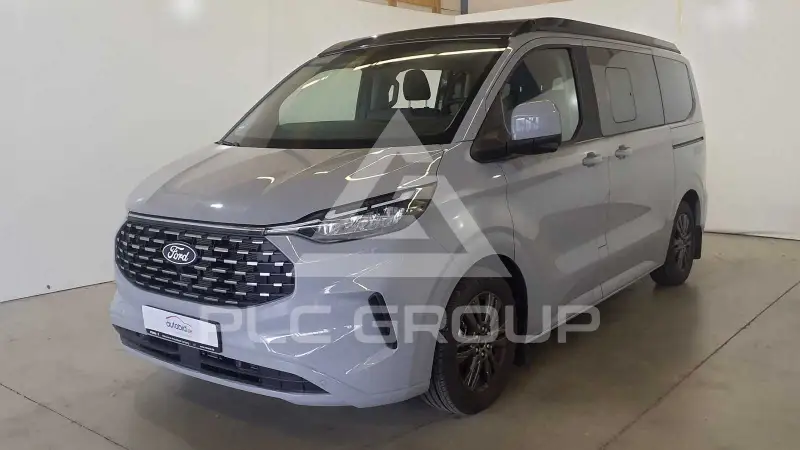 2025 Ford Tourneo