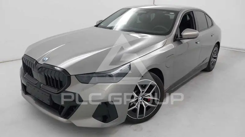 2026 BMW 530