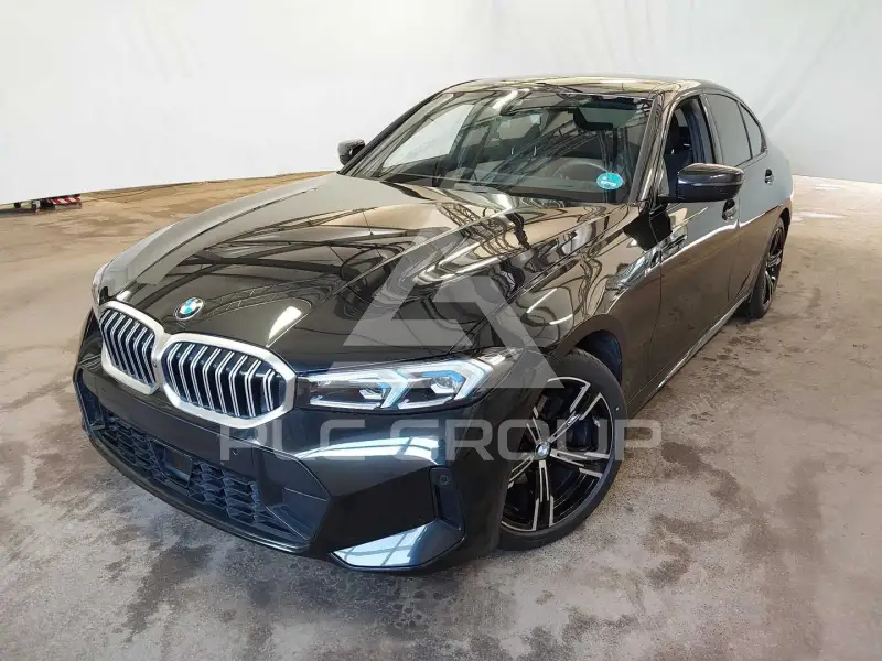 2026 BMW 320