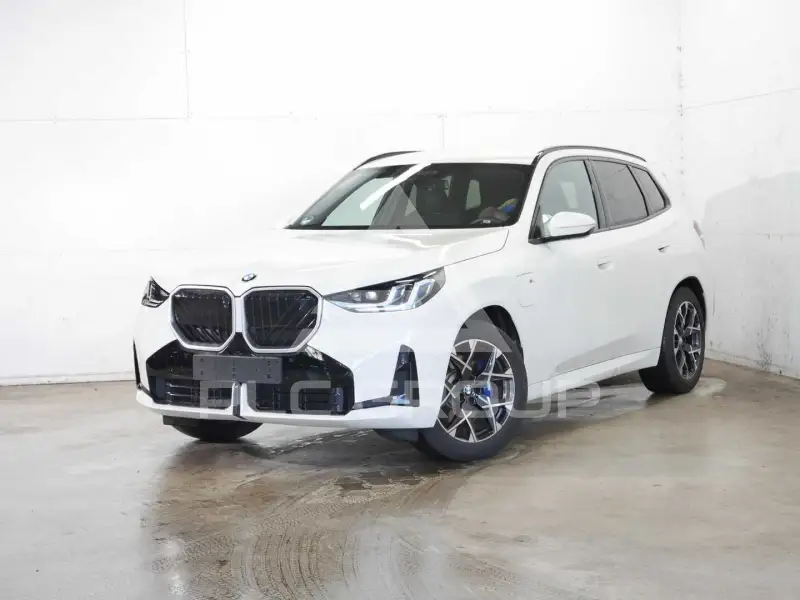 2026 BMW 330