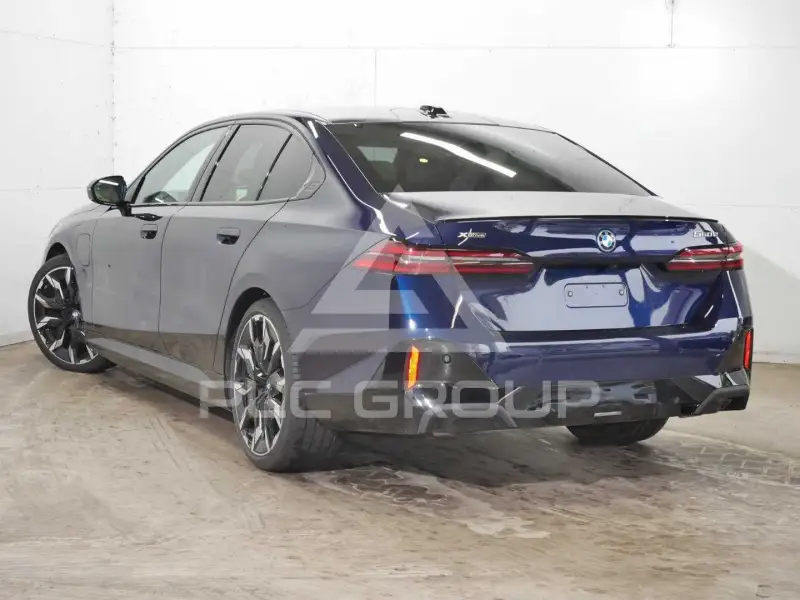 2026 BMW 550