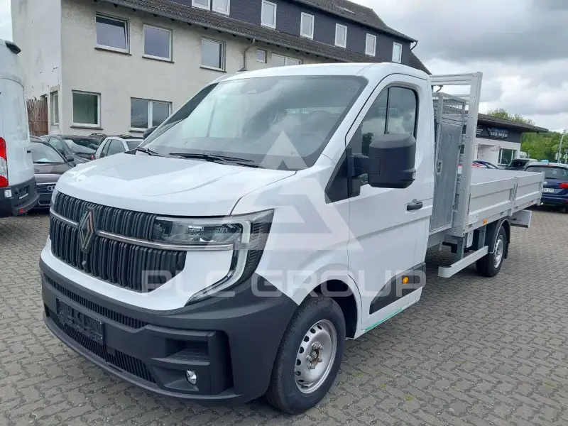 2026 Renault Master