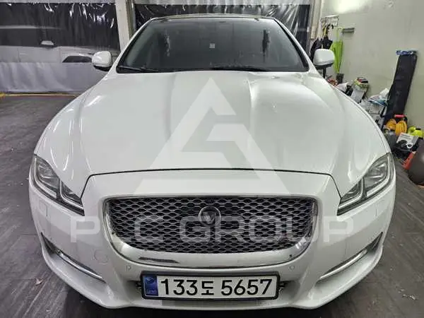 2016 Jaguar XJ