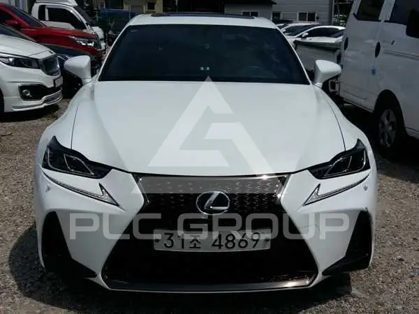 2017 Lexus IS200