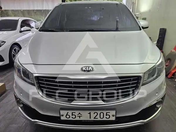 2017 KIA Carnival