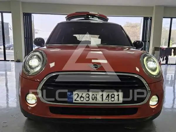 2019 BMW MINICooperD